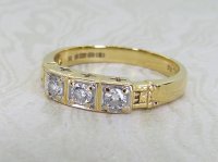 Antique Guest and Philips - Diamond Set, Yellow Gold - Three Stone Ring R5407