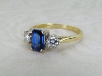 Antique Guest and Philips - Sapphire Set, Yellow Gold - White Gold - Three Stone Ring R5436