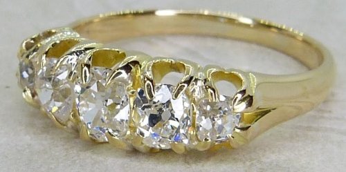 Antique Guest and Philips - Diamond Set, Yellow Gold - Five Stone Ring R5610