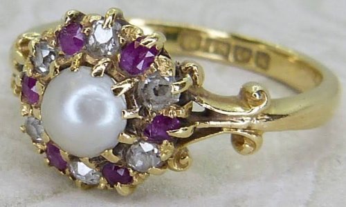 Antique Guest and Philips - Ruby Set, Yellow Gold - Cluster Ring R5507