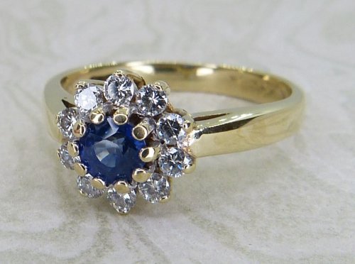 Antique Guest and Philips - Sapphire Set, Yellow Gold - White Gold - Cluster Ring R5453