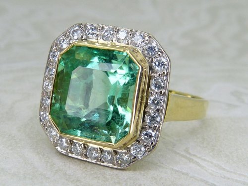 Antique Guest and Philips - Emerald Set, Yellow Gold - White Gold - Cluster Ring R5716