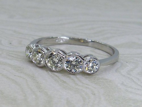 Antique Guest and Philips - Diamond Set, Platinum - Graduated Five Stone Ring R5338