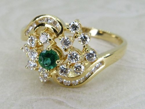 Antique Guest and Philips - Emerald Set, Yellow Gold - Cluster Ring R5774