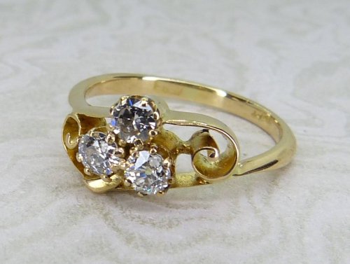 Antique Guest and Philips - Diamond Set, Yellow Gold - Three Stone Ring R5713