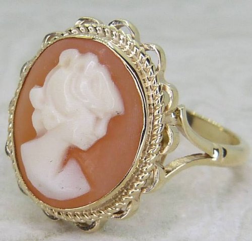 Antique Guest and Philips - Yellow Gold Cameo Ring R5511