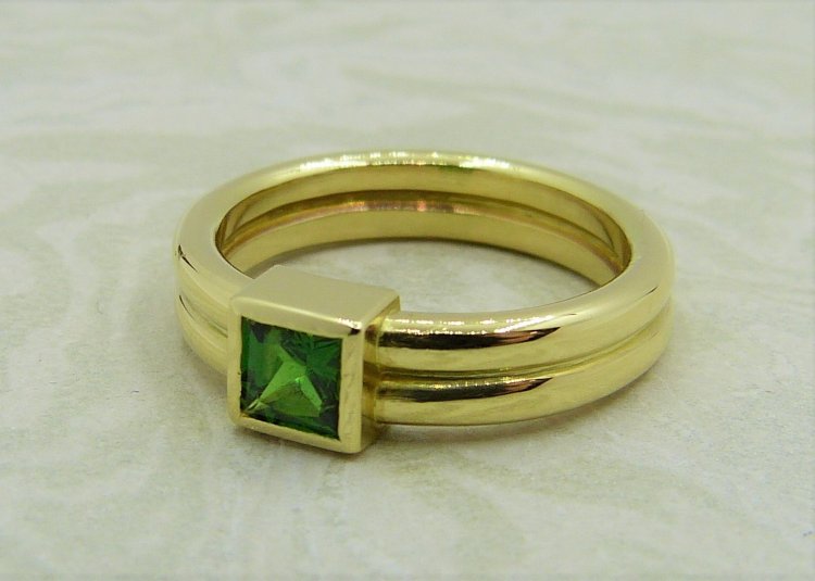 Single 2025 emerald ring